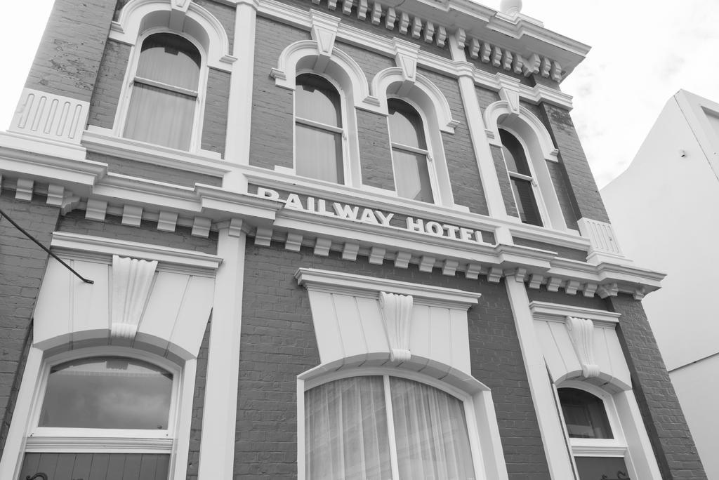 Victoria Railway Hotel Інверкаргілл Екстер'єр фото